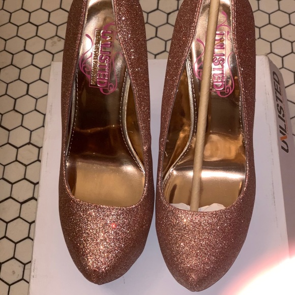 Pink Princess Heels!! - Picture 2 of 2